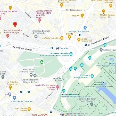 Mini Studio Au Pied De La Tour Eiffel - Completely Refurbished Speed Wifi, Check In 24h, Bed King Size 140x190, No Lift 6th Floor, Shared Toilets Paris